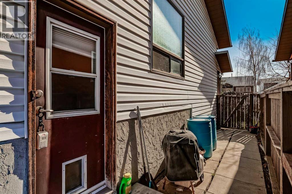 13 Taraglen Road NE - 28