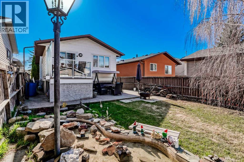 13 Taraglen Road NE - 31