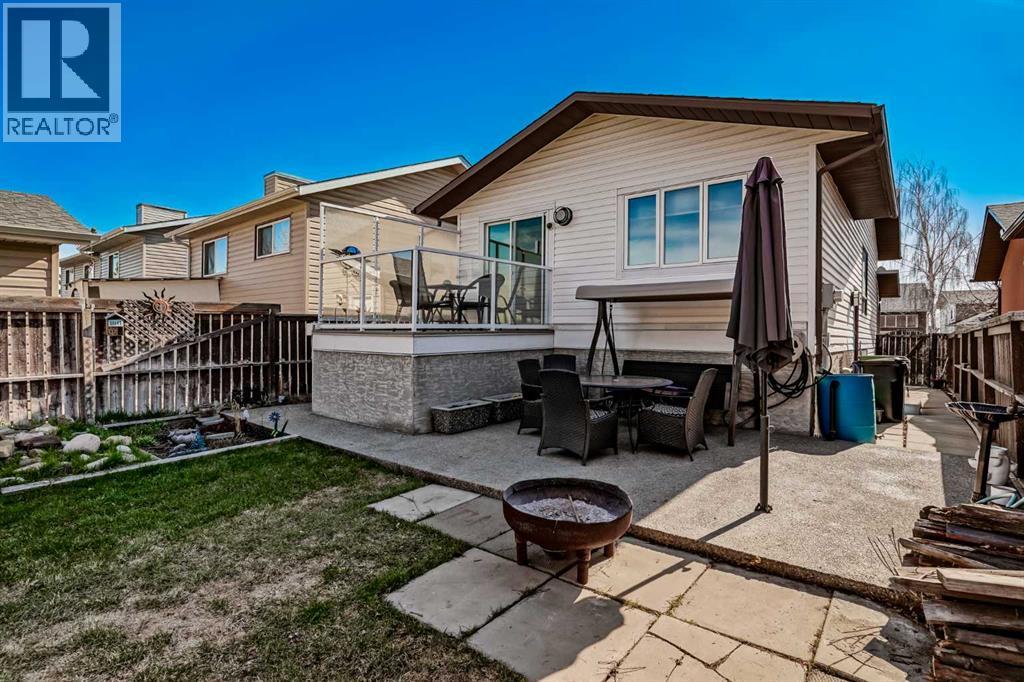 13 Taraglen Road NE - 32
