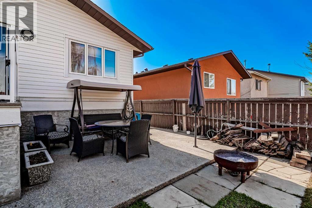 13 Taraglen Road NE - 33