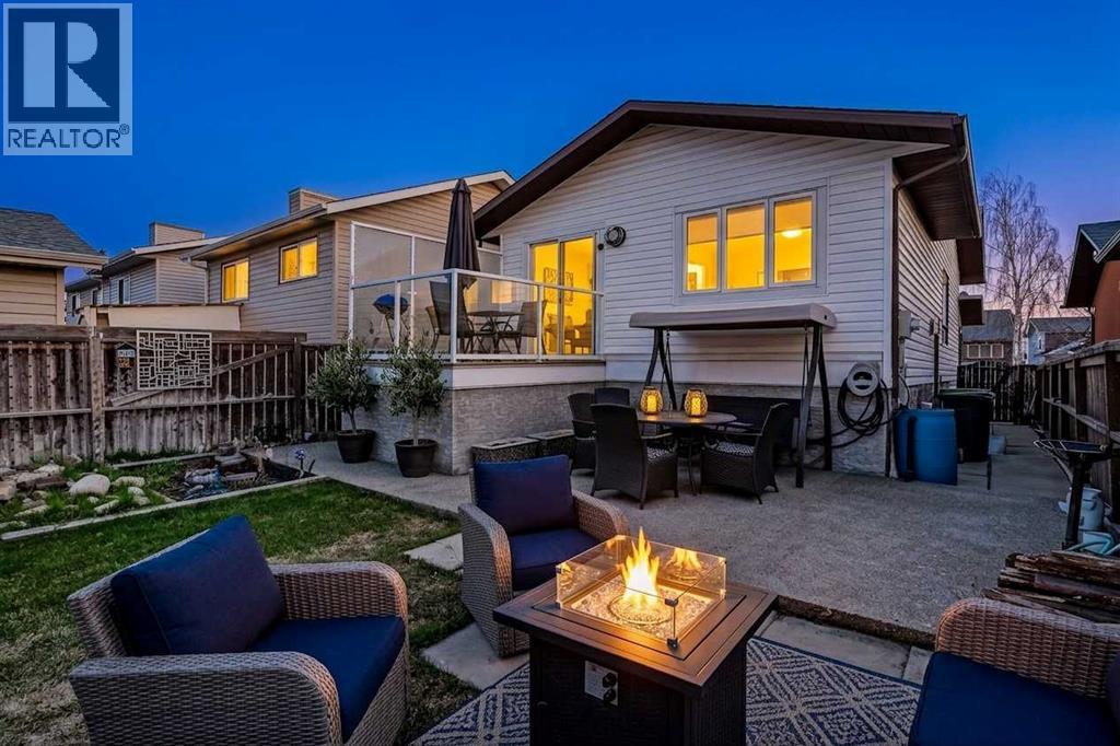 13 Taraglen Road NE - 40