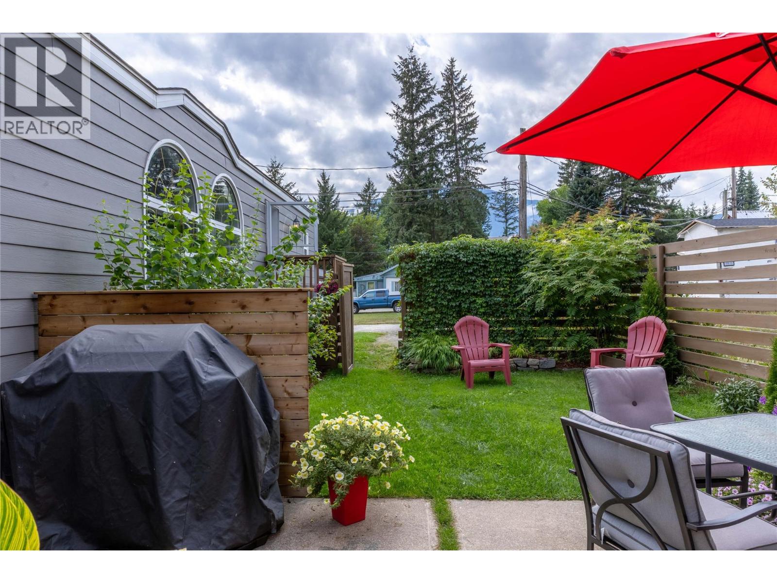 #11 606 Edward Street - 31