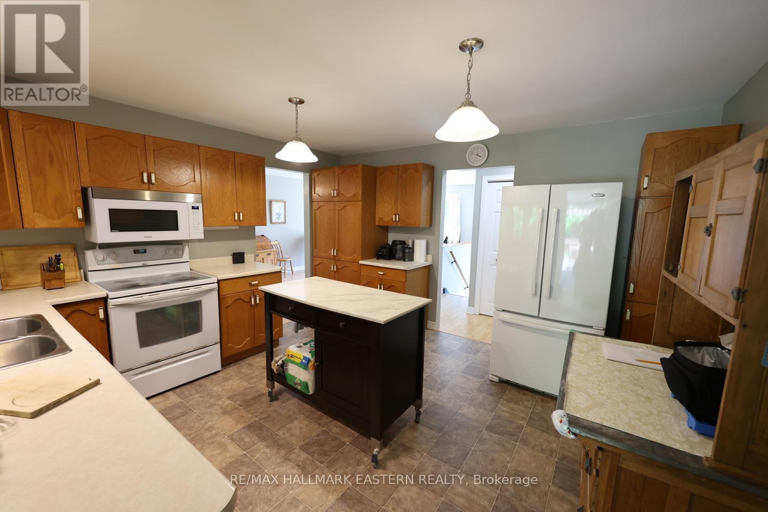 965 CROWE RIVER ROAD - 12
