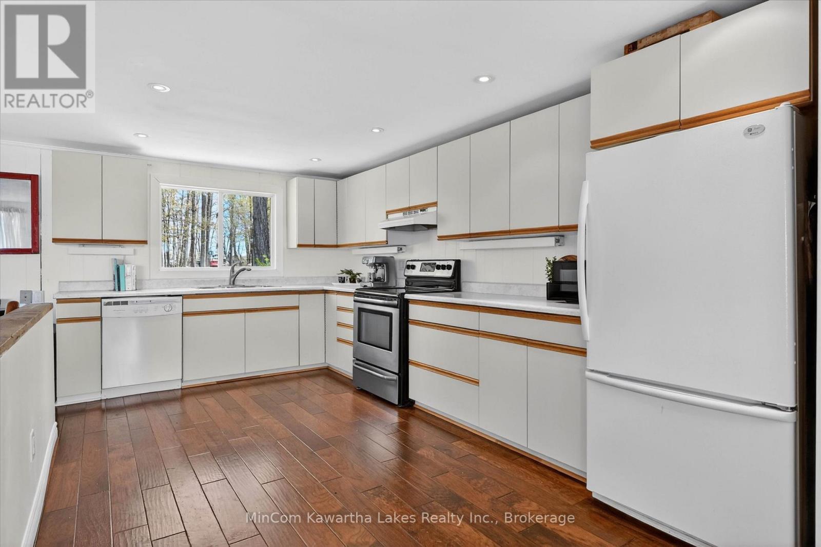 54 WOODLAND TRAIL - Image 11