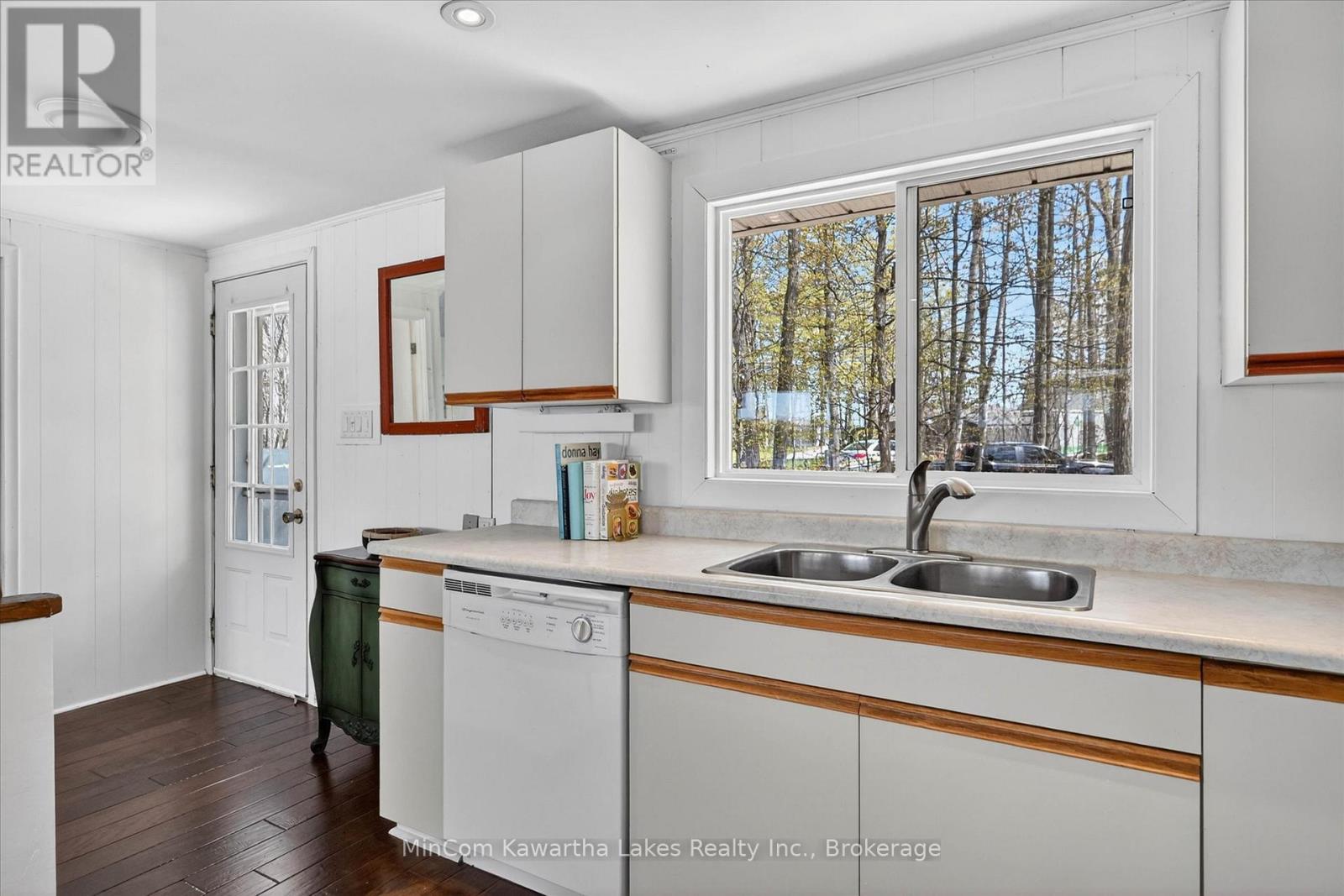 54 WOODLAND TRAIL - Image 14