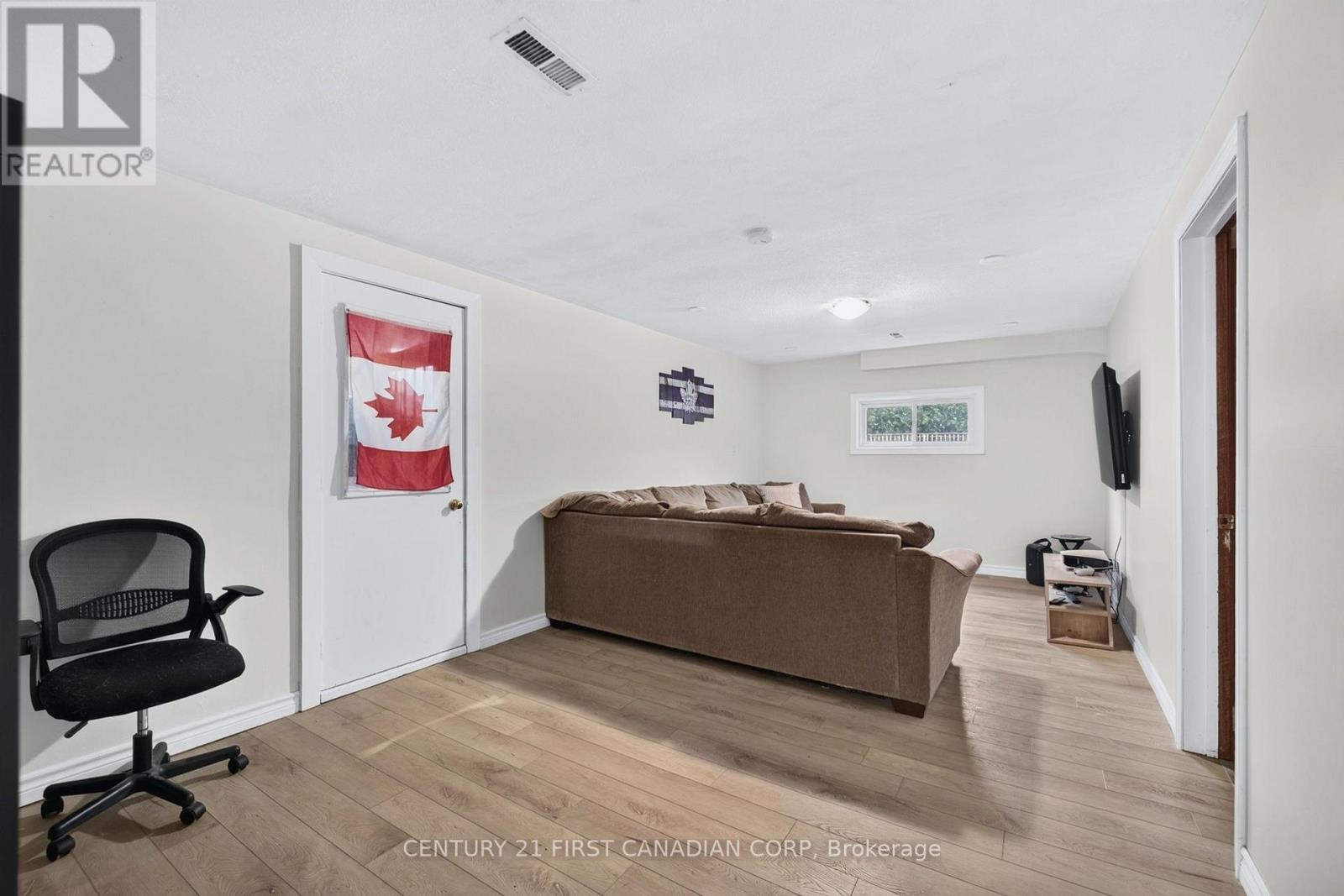 180 PARK STREET - Image 26