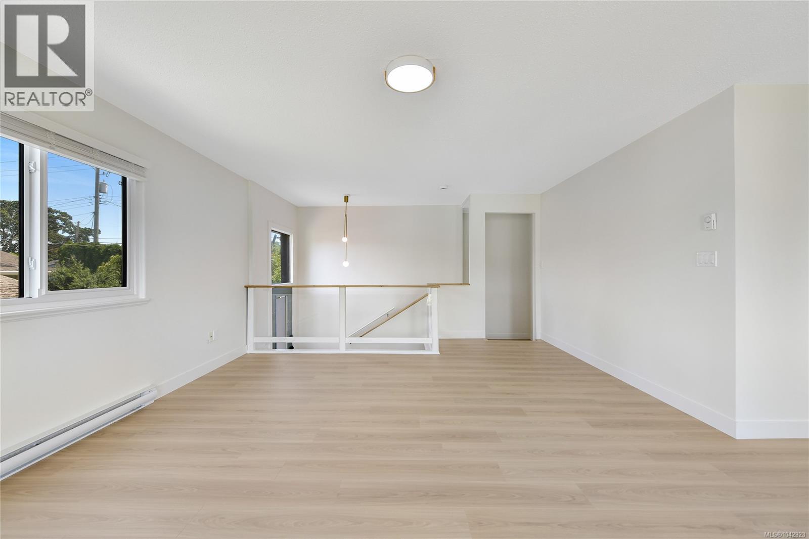 1246 ROY Rd - 37