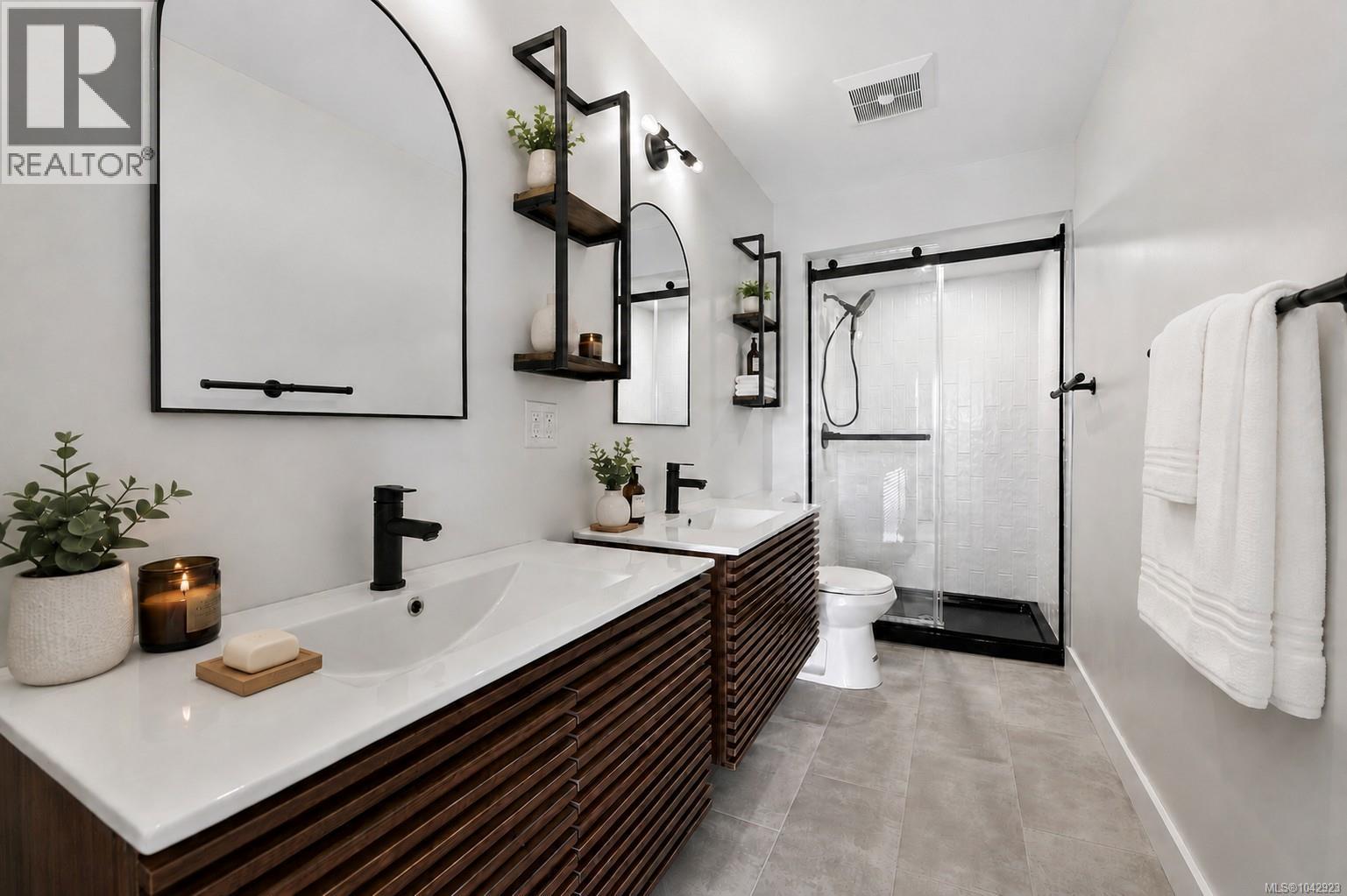 1246 ROY Rd - 42