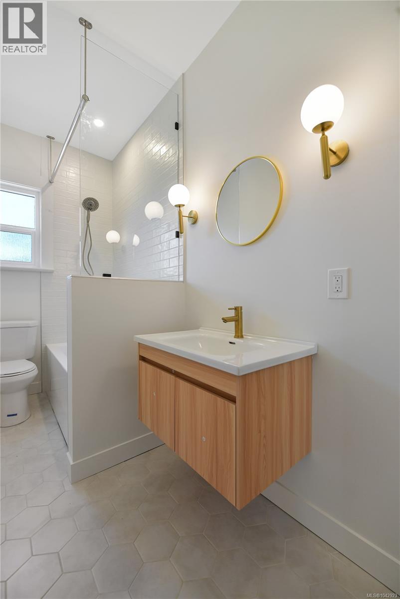  1246 ROY Road, Saanich