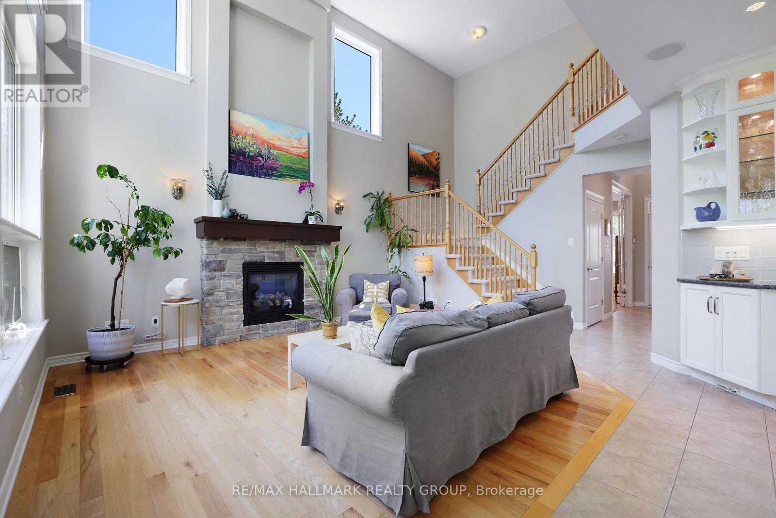 90 STONEWATER BAY - 13