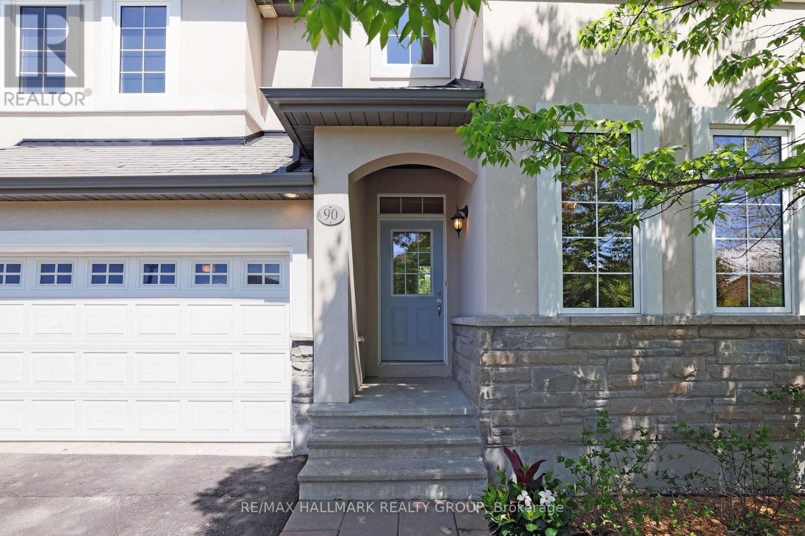 90 STONEWATER BAY - 3
