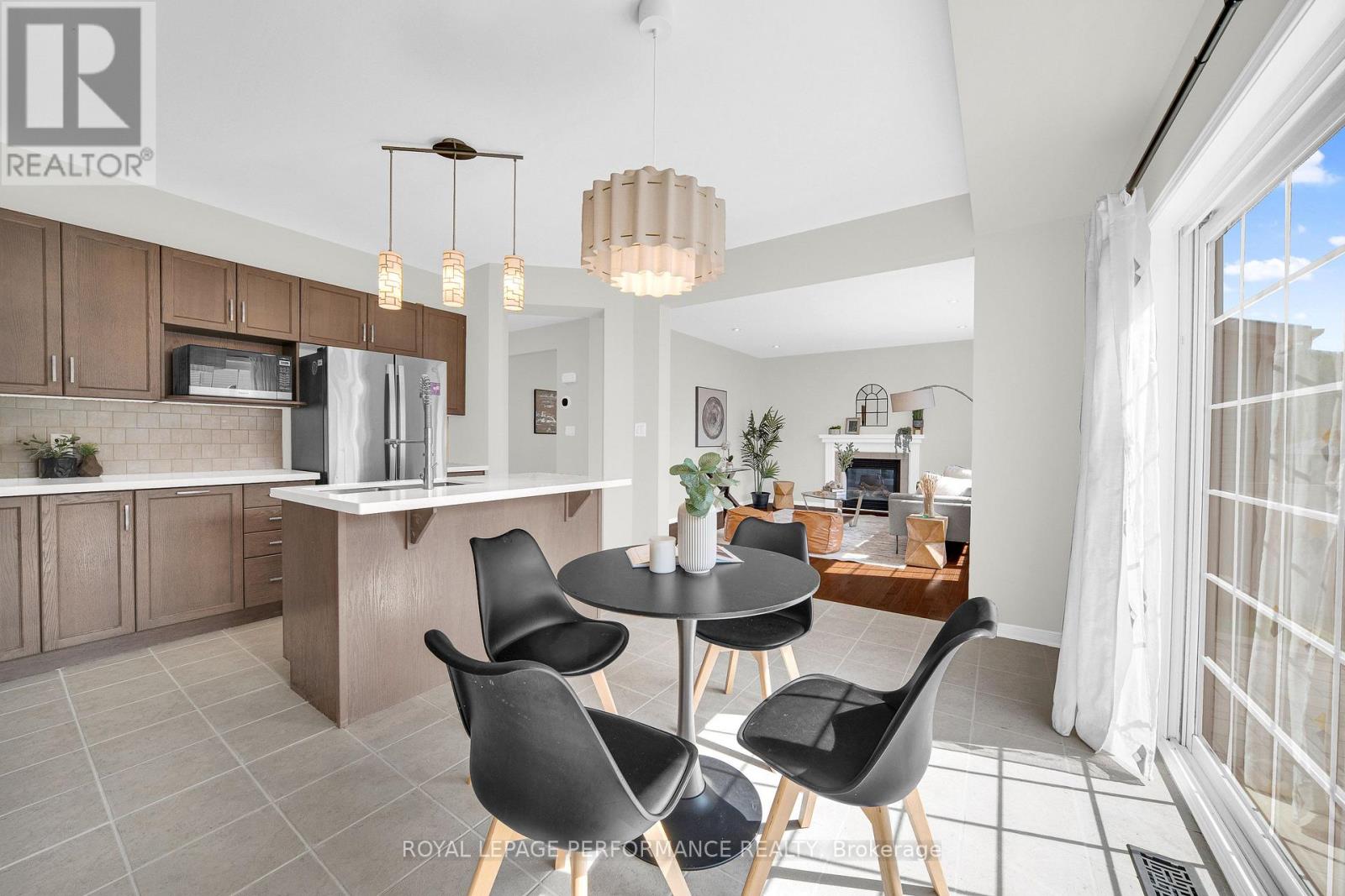 593 PINAWA CIRCLE - 15