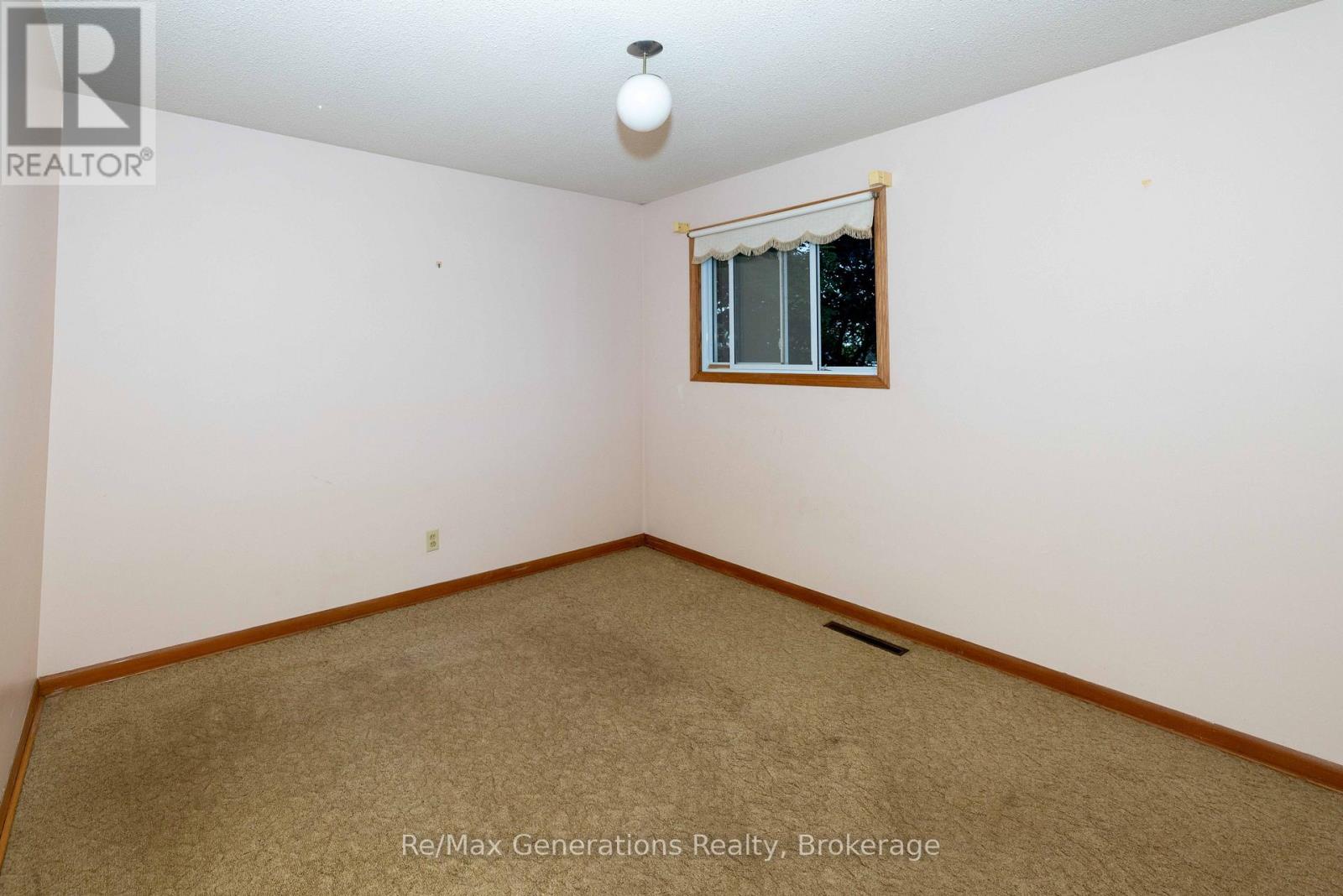 1900 BAILEY AVENUE - 11