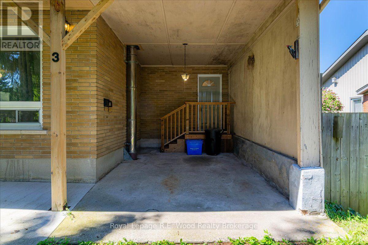 3 MYRTLE STREET - Image 4