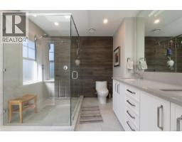 101 Gibraltar Bay Dr, View Royal, BC V9B6H6 Photo 27