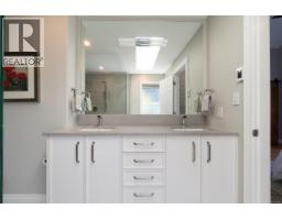 101 Gibraltar Bay Dr, View Royal, BC V9B6H6 Photo 28