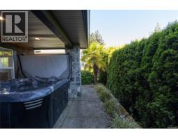 101 Gibraltar Bay Dr, View Royal, BC V9B6H6 Photo 35