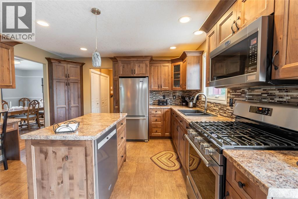 4618 Kettle LANE - Image 13
