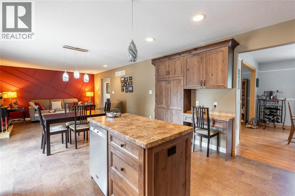 4618 Kettle LANE - Image 16
