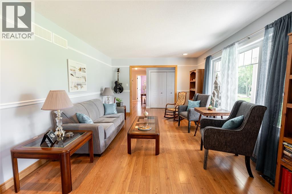 4618 Kettle LANE - Image 6