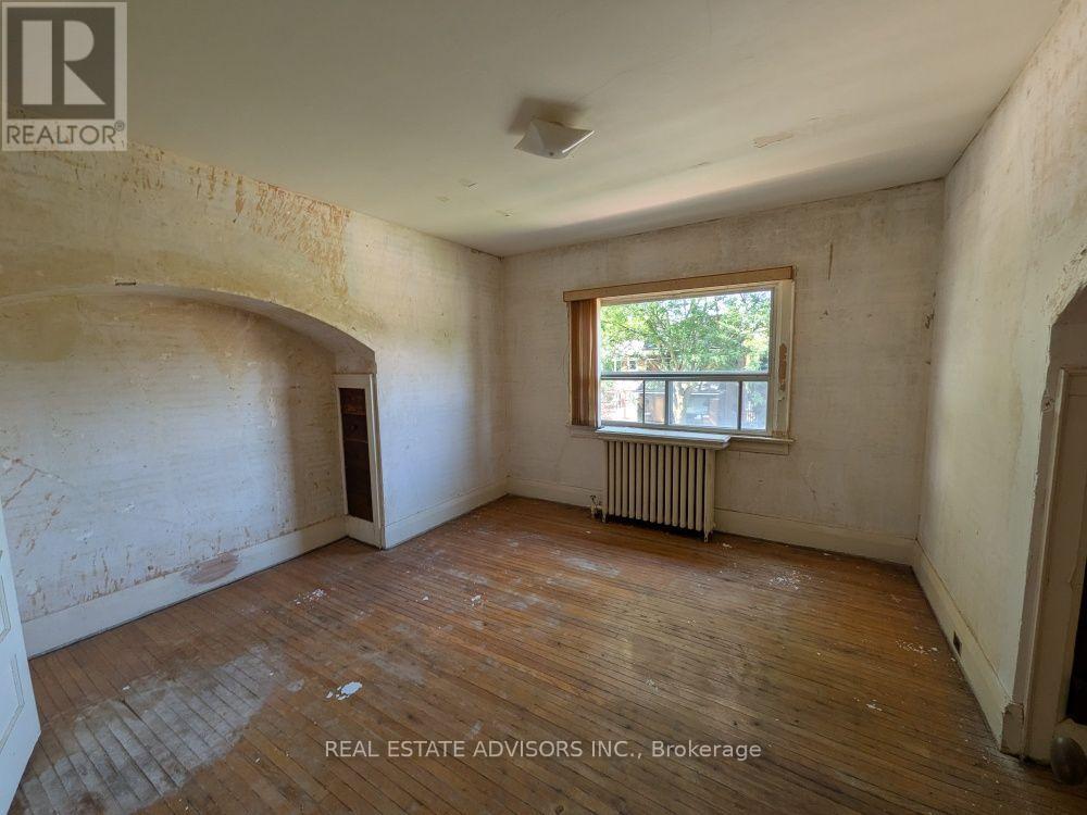 61 GREENSIDES AVENUE - Image 10