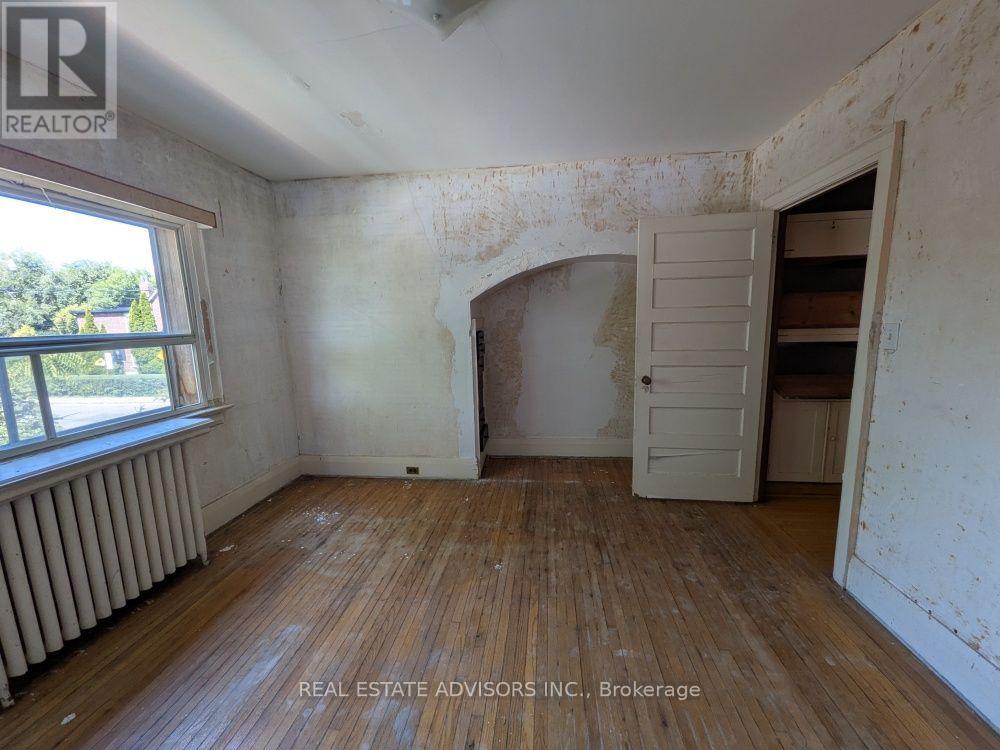 61 GREENSIDES AVENUE - Image 11