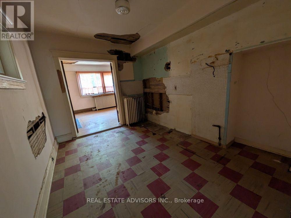 61 GREENSIDES AVENUE - Image 14
