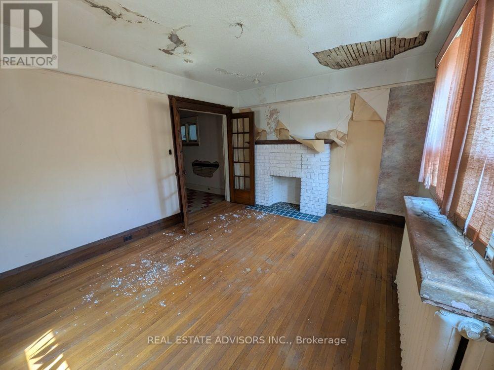 61 GREENSIDES AVENUE - 15