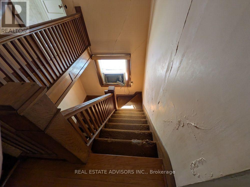 61 GREENSIDES AVENUE - Image 18