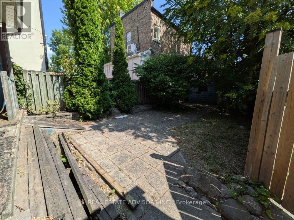 61 GREENSIDES AVENUE - Image 19