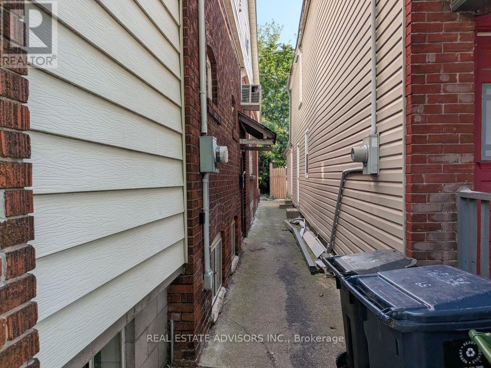 61 GREENSIDES AVENUE - 2