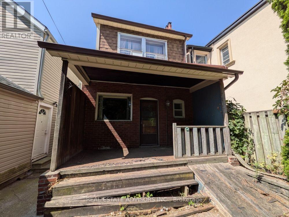 61 GREENSIDES AVENUE - 20