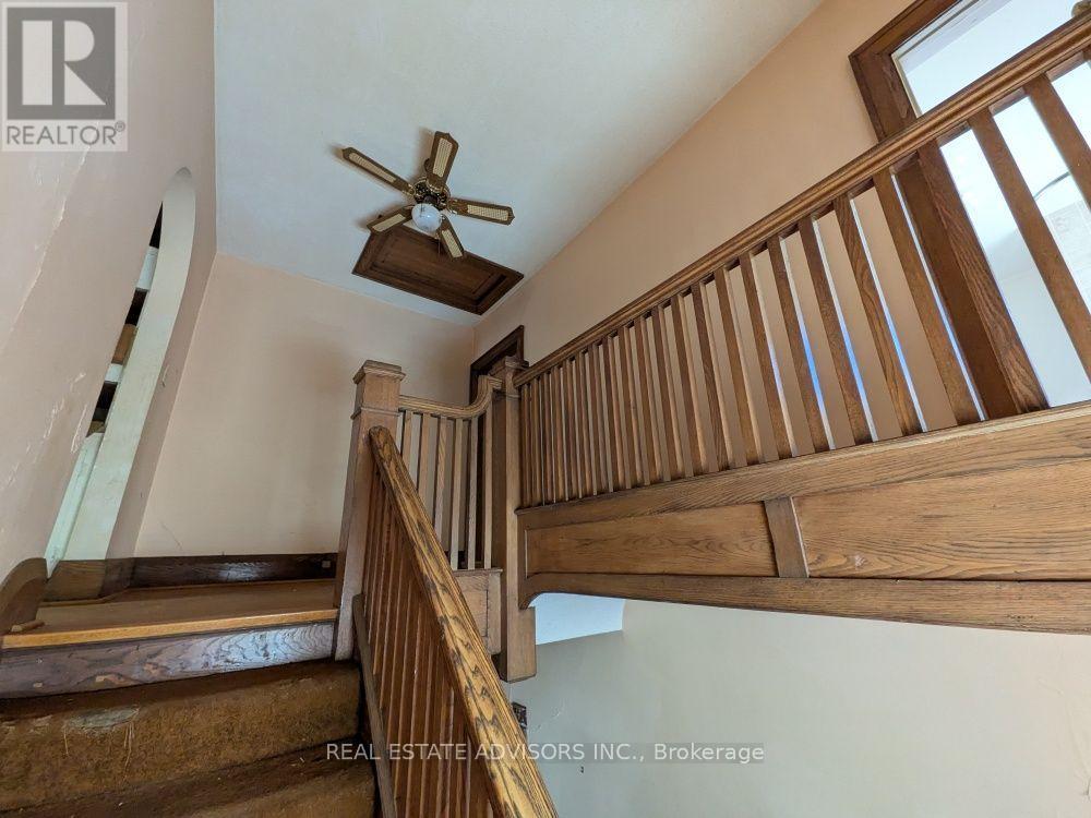 61 GREENSIDES AVENUE - 9