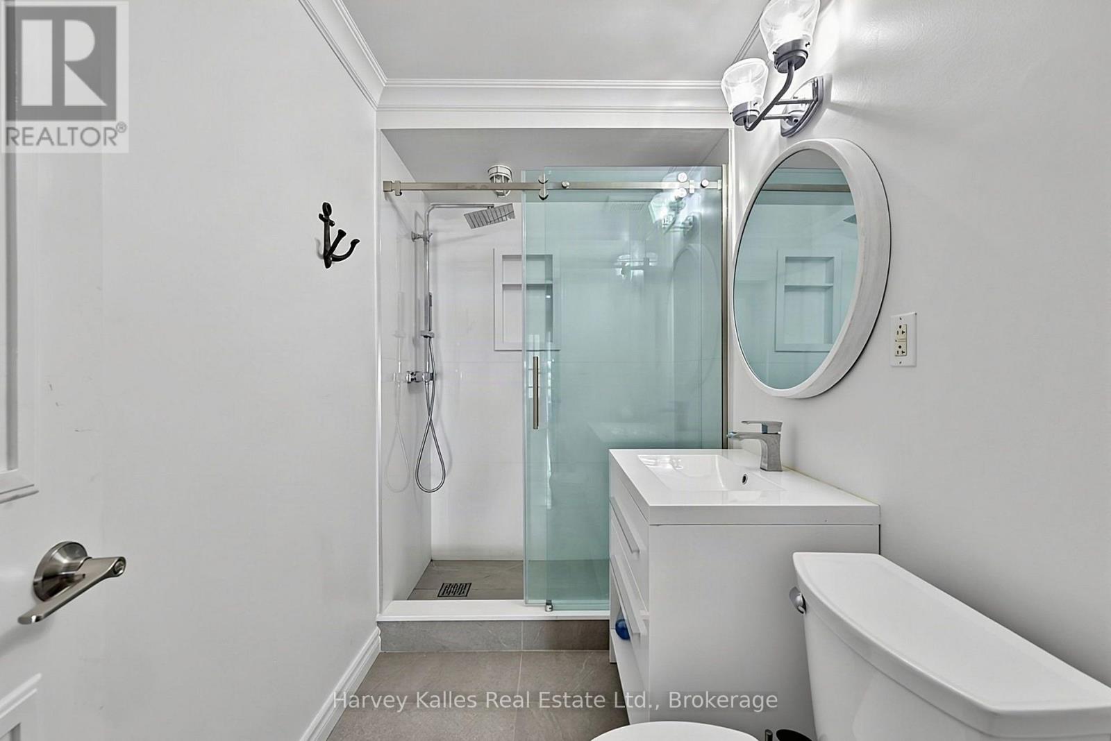 1515 CHAMPLAIN ROAD - 35