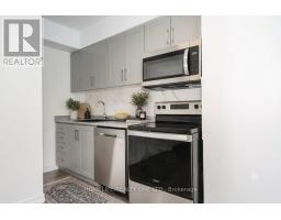 Kitchen - 104 Benson Avenue, Toronto, ON M6G2J1 Photo 8