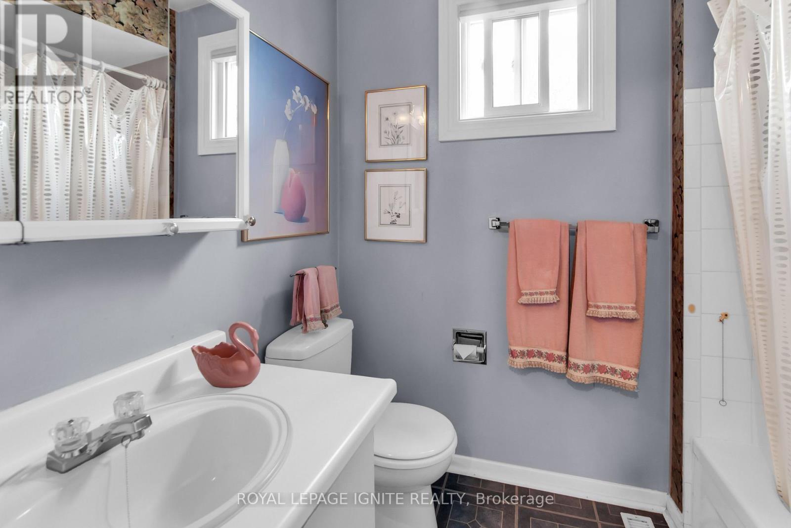 55 FAWCETT TRAIL - Image 31