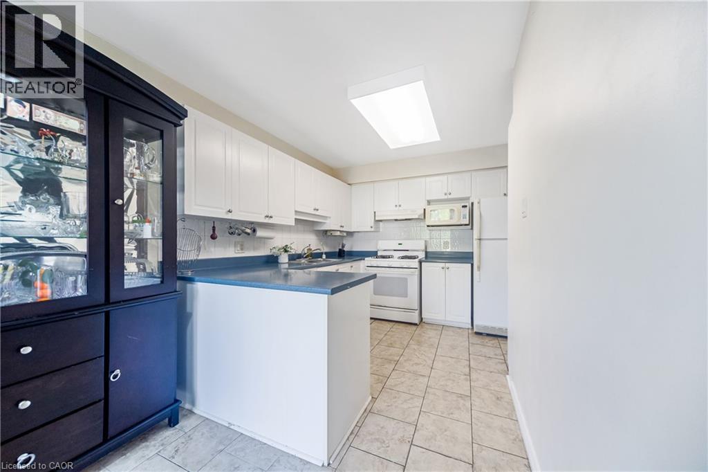 82 MILNER DOWNS Crescent - 12