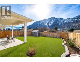Kitchen - 389 10th Avenue, Keremeos, BC V0X1N3 Photo 8