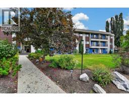 Photo 21 of 27, 103 2217 REGENTS CRESCENT · Prince George, BC