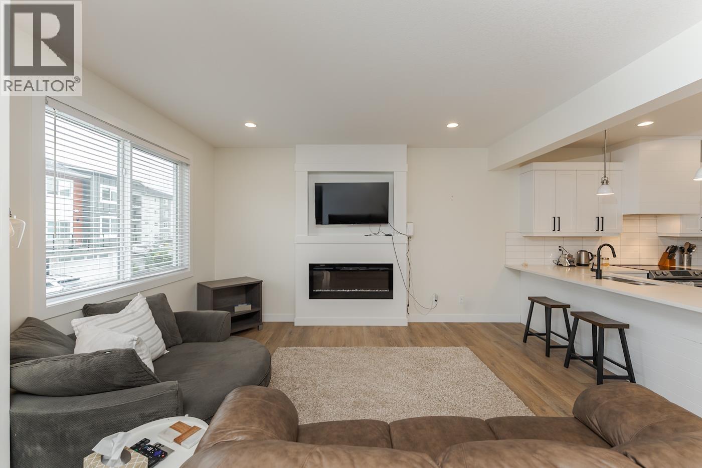 #508 4274 22ND AVENUE - 14
