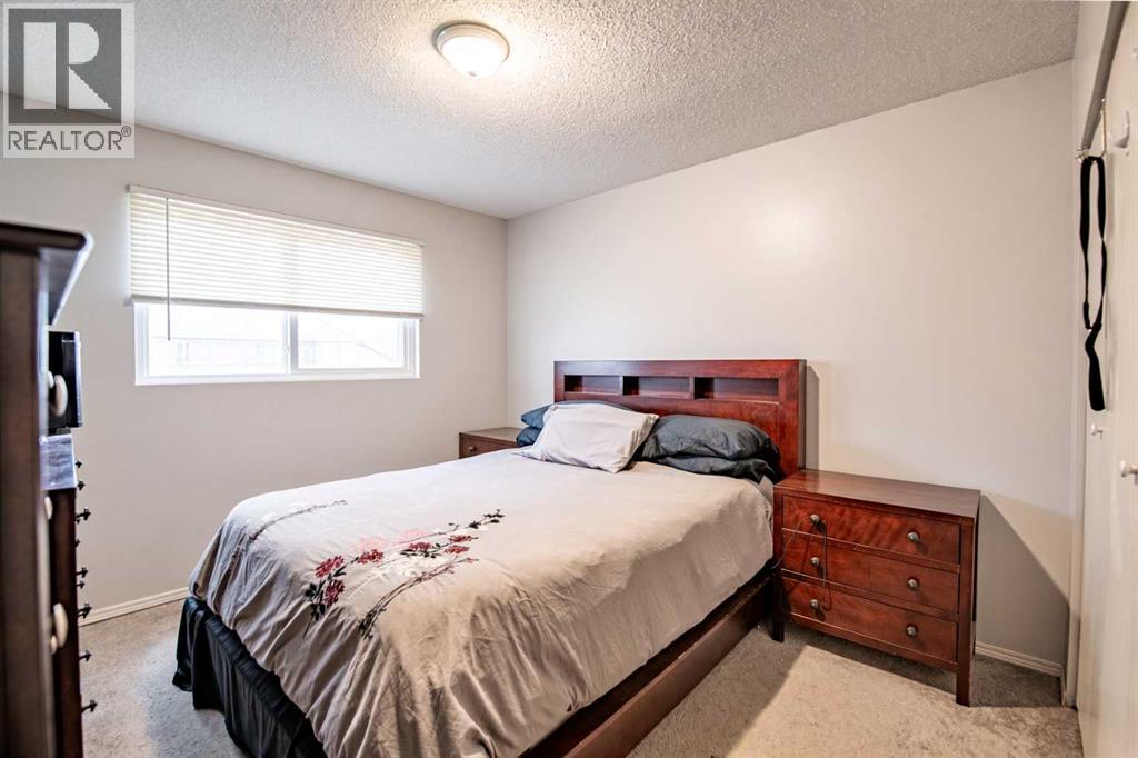 Listing photo – 33 Overdown Drive, Red Deer