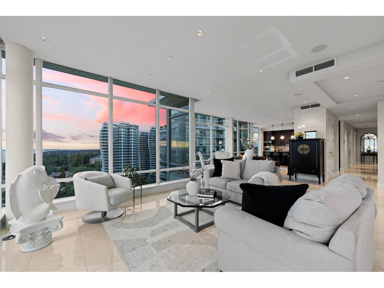 PH2 1473 JOHNSTON ROAD, White Rock