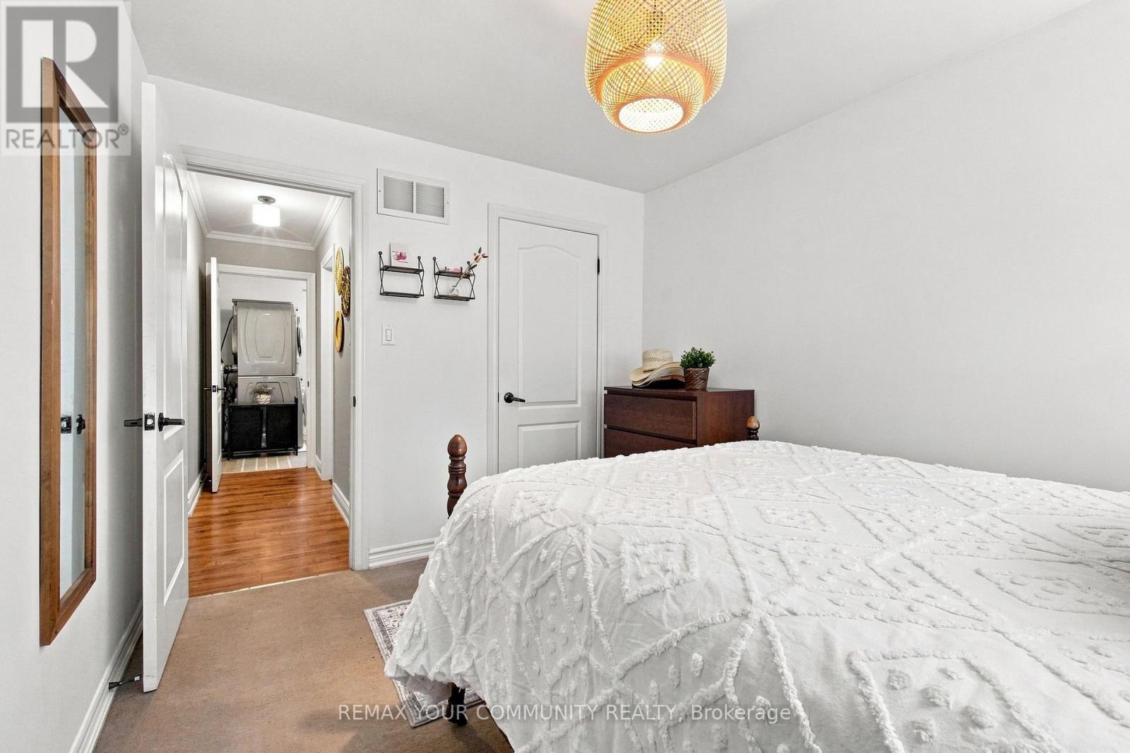 19 DE GEER STREET - 22