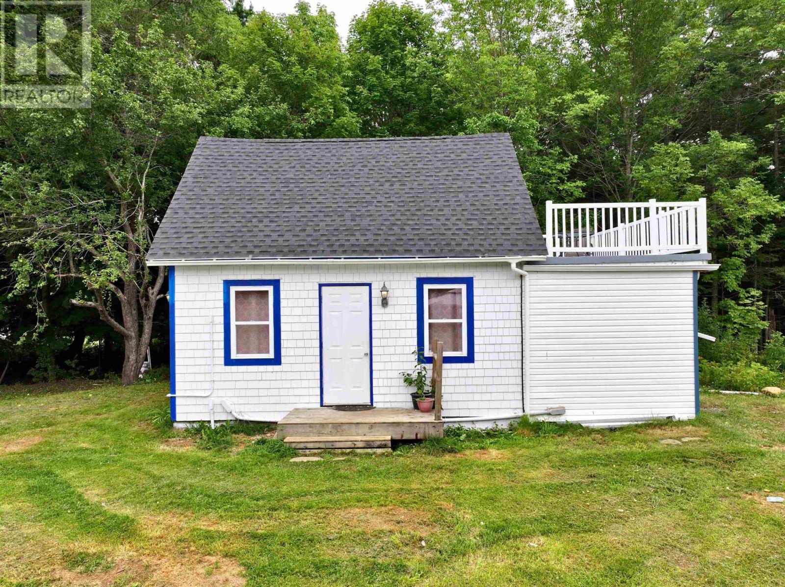 370 Back Centre Road - Image 33