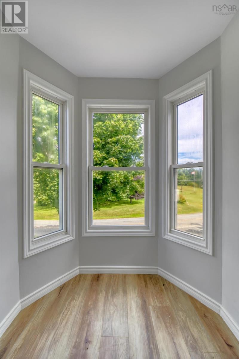 370 Back Centre Road - Image 20