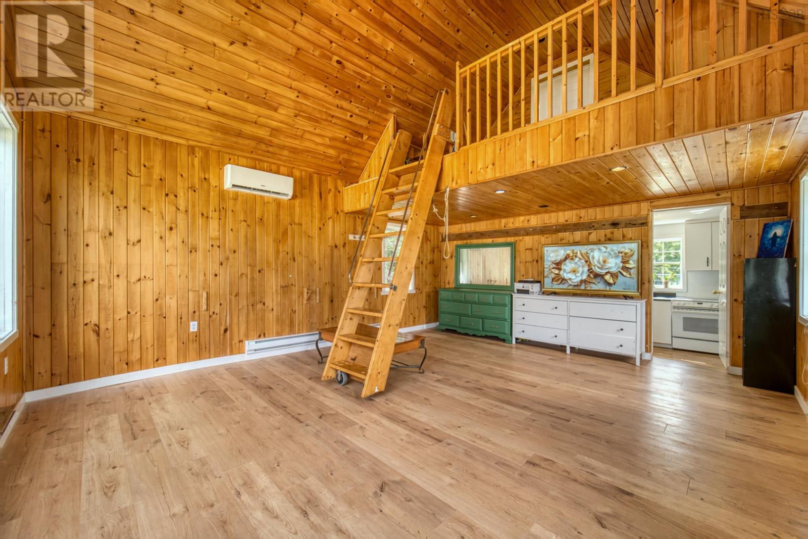 370 Back Centre Road - Image 34