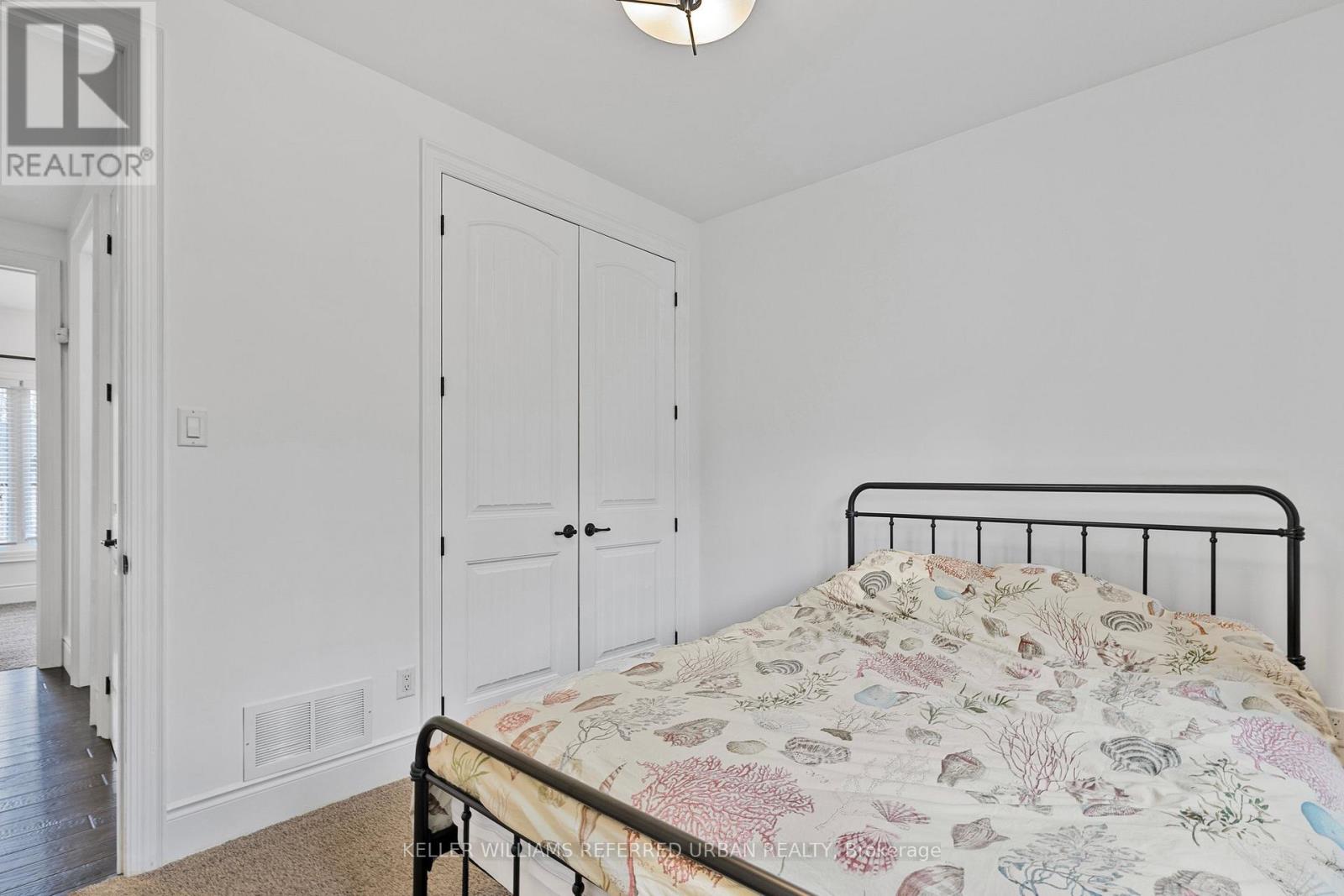25 HERON BOULEVARD - 24