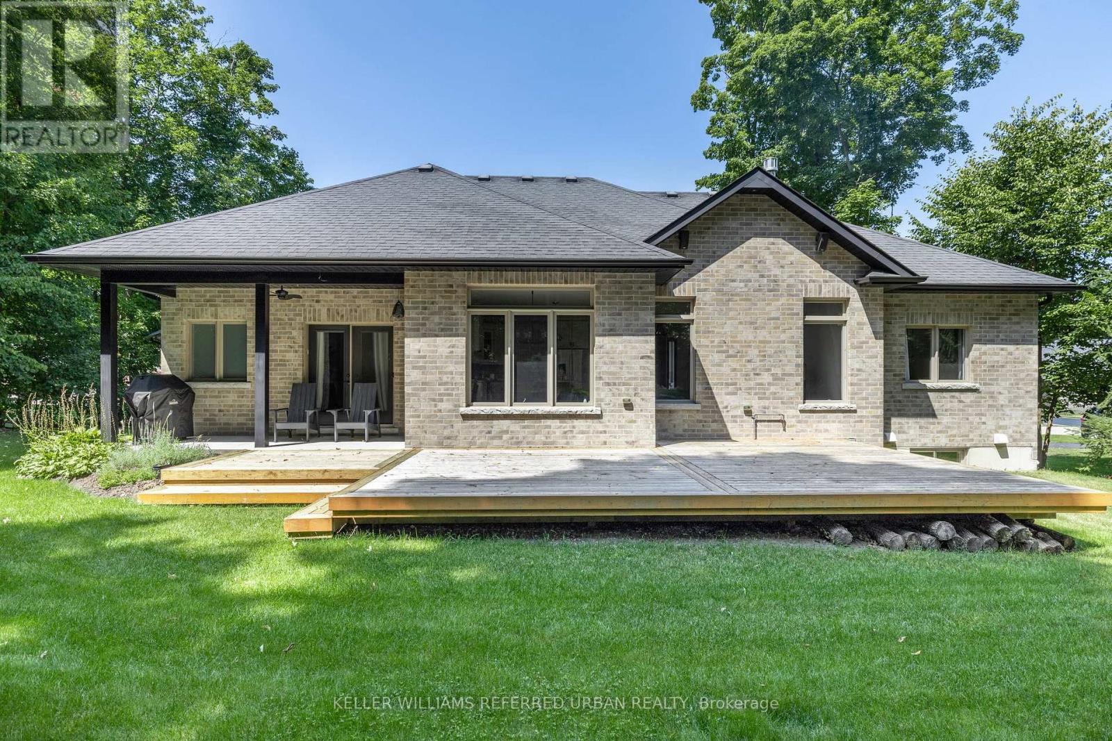 25 HERON BOULEVARD - Image 48