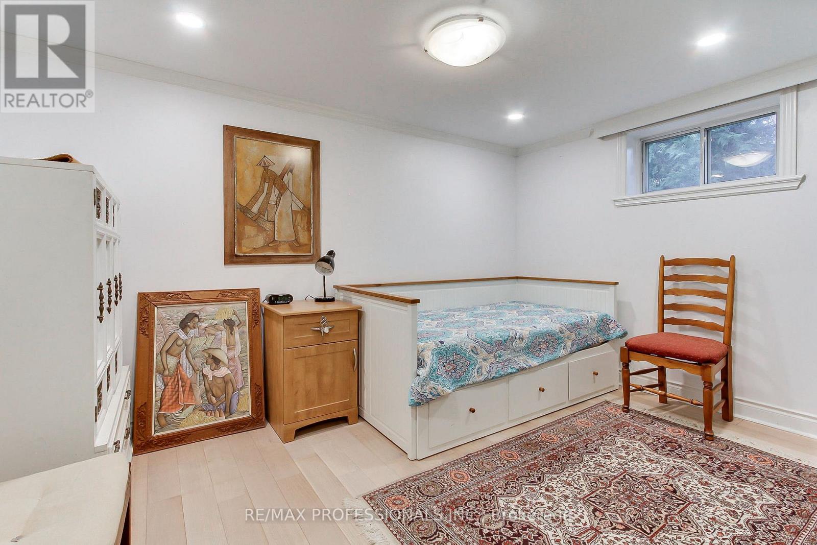 40 COWLEY AVENUE - Image 21