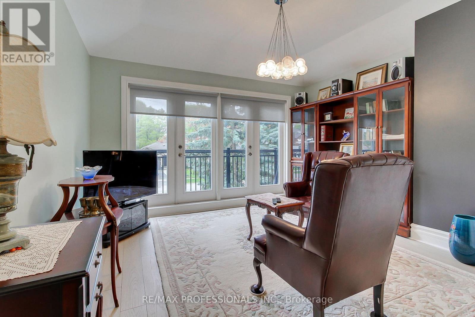 40 COWLEY AVENUE - Image 31